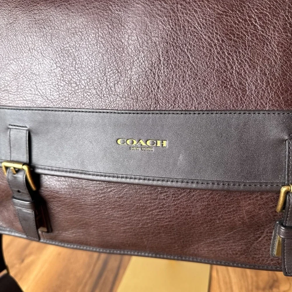 Coach Essex Messenger Briefcase Bag Brown Pebbled Leather Mens Satchel